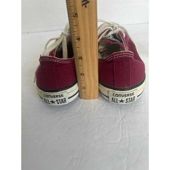 Converse Chuck Taylor All Star Low Top Red/Cream Athletic Sneaker Shoes M6 W8 - Picture 6 of 9